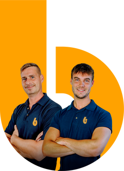 Zwei Mitarbeiter von Borgmann Haustechnik